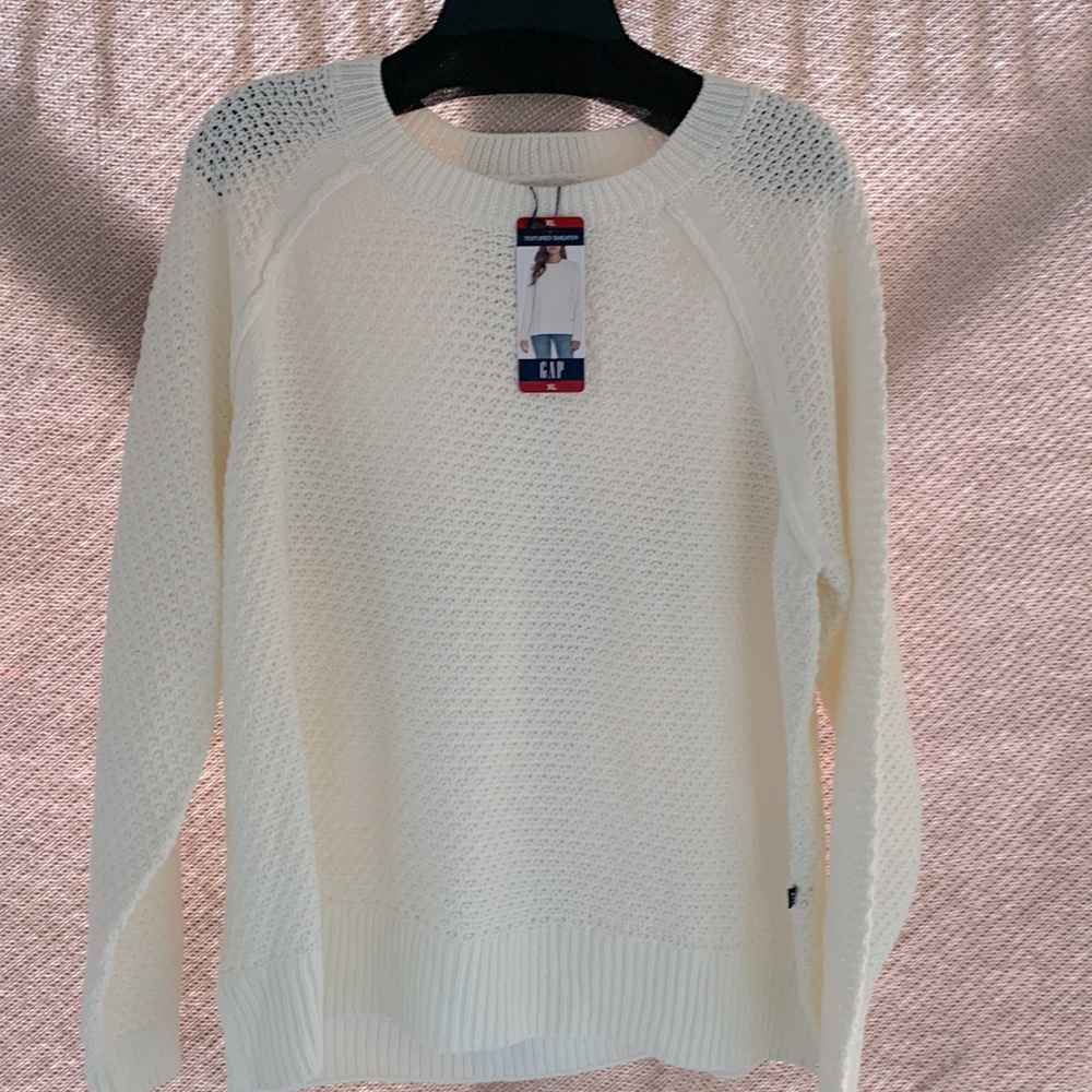 GAP textured women sweater